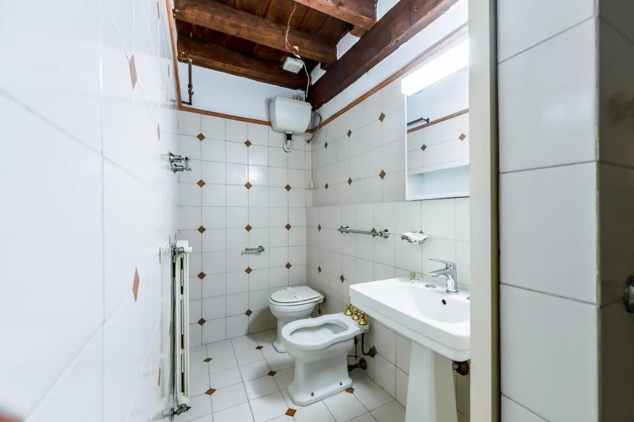 Navigli Cozy Nest - Central Studio Apt Милан Апартаменты