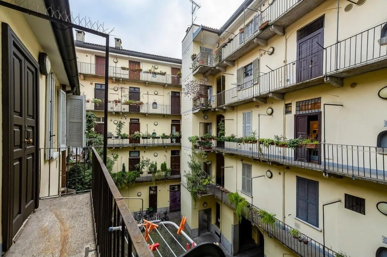 Navigli Cozy Nest - Central Studio Apt Mediolan 0*,  Włochy