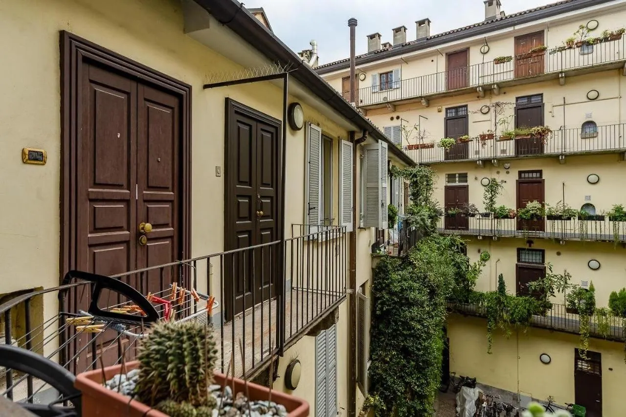 Navigli Cozy Nest - Central Studio Apt Mediolan Apartament